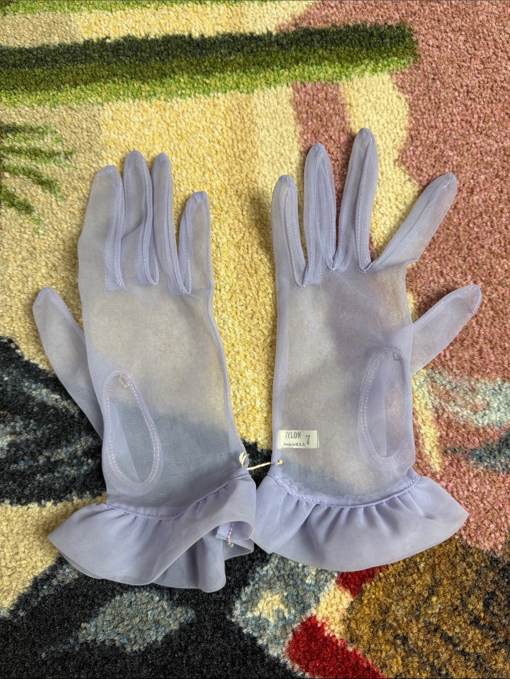 Vintage Sheer Gloves Lilac